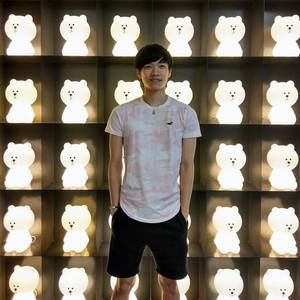 Meet your Posher, Brian